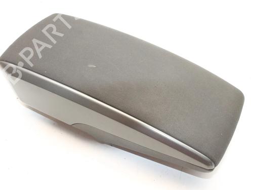 Used Armrest / Center console Armrest / Center console TOYOTA VERSO (_R2_) 1.8 (ZGR21_, ZGR21R) (147 hp) 39862725 39862725
