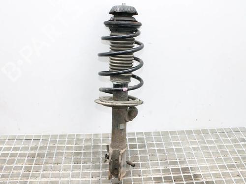 Used Right front shock absorber Right front shock absorber TOYOTA YARIS (_P13_) 1.5 Hybrid (NHP130_, NHP130) (101 hp) 39872338 39872338