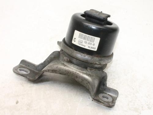engine-mount-land-rover-freelander-2-l359-2006-2007-2008-2009-2010-2011-2012-2013-2014-2015-39783847 main image