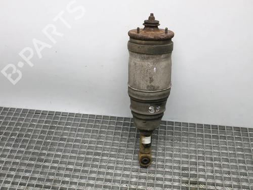 right-rear-shock-absorber-land-rover-discovery-iv-l319-2009-2010-2011-2012-2013-2014-2015-2016-2017-2018-39768509 main image