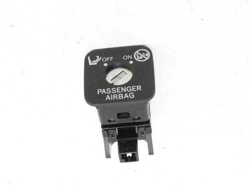 Used Switch Switch TOYOTA RAV 4 III (_A3_) 2.2 D 4WD (ALA30_, ALA30R) (150 hp) 39867983 39867983