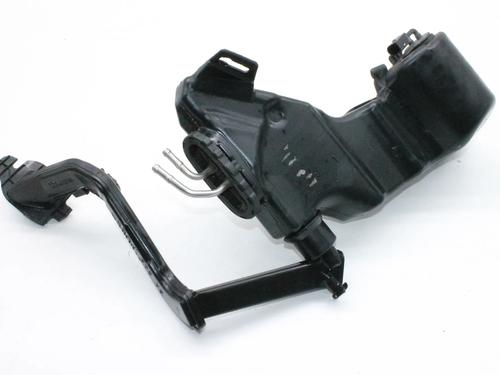 Sprinklertank Sprinklertank MERCEDES-BENZ C-CLASS Coupe (C205) C 220 d (205.304) (170 hp) 39823772 39823772