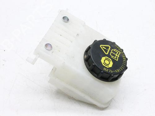 Used Brake fluid reservoir Brake fluid reservoir MAZDA MX-30 (DR) e-SKYACTIV (143 hp) 39870818 39870818