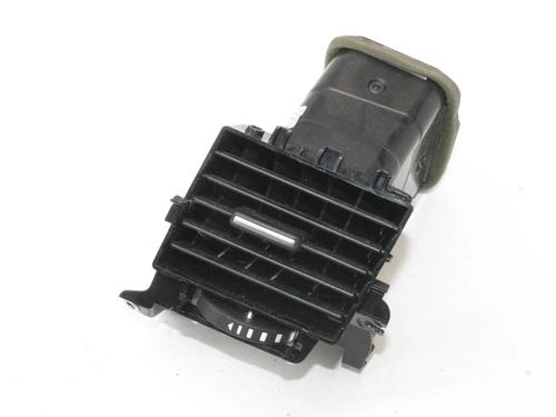 Used Air vent Air vent LAND ROVER RANGE ROVER SPORT I (L320) 3.0 D 4x4 (245 hp) 39858589 39858589
