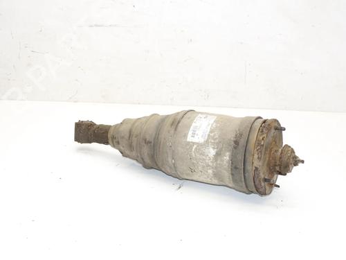 Used Right rear shock absorber Right rear shock absorber LAND ROVER RANGE ROVER SPORT I (L320) 2.7 D 4x4 (190 hp) 39789564 39789564