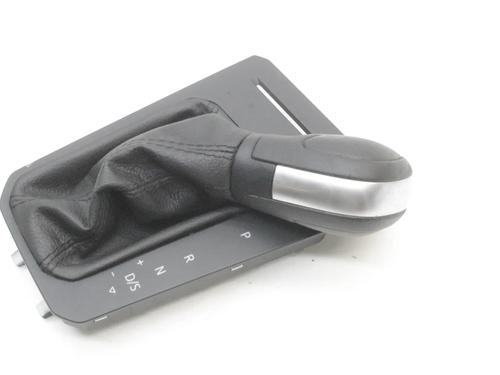 Used Shift knob Shift knob VW POLO VI (AW1, BZ1, AE1) 1.0 TSI (95 hp) 39861389 39861389