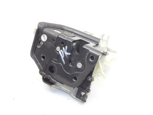Cerradura puerta delantera izquierda Cerradura puerta delantera izquierda AUDI A6 Allroad C7 (4GH, 4GJ) 3.0 TDI quattro (272 hp) 39833072 39833072