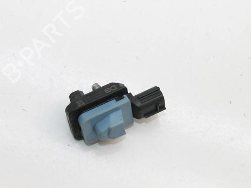 Used Electronic sensor Electronic sensor TOYOTA YARIS (_P21_, _PA1_, _PH1_) 1.5 Hybrid (MXPH10, MXPH11) (116 hp) 39854794 39854794