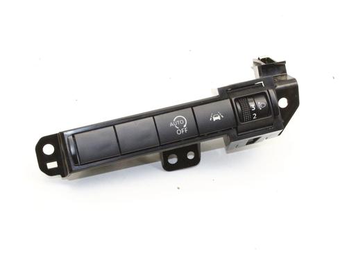Used Switch Switch NISSAN QASHQAI III (J12) 1.3 DIG-T (158 hp) 39785275 39785275