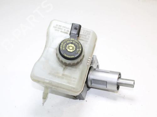brake-master-cylinder-audi-q5-8rb-2008-2009-2010-2011-2012-2013-2014-2015-2016-2017-2018-2019-39803592 main image