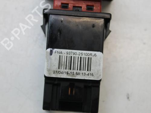 Warning switch HYUNDAI ix35 (LM, EL, ELH) 1.6 | BP39845283I22 - Image 4