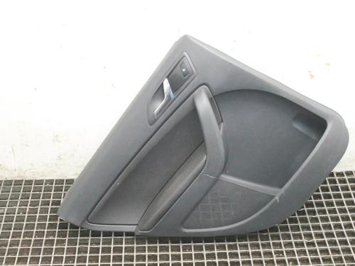 Bageste venstre beklædning Bageste venstre beklædning SKODA YETI (5L) 2.0 TDI (110 hp) 39774108 39774108