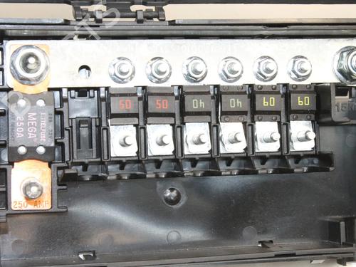 Fuse box JAGUAR XE (X760) 2.0 D | BP39779038E1 - Image 4