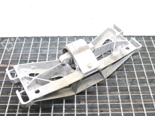 Gearbox mount JAGUAR XE (X760) 2.0 | BP39839951M88 - Image 2