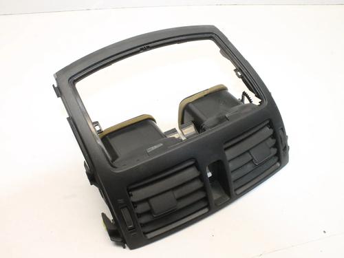 Used Air vent Air vent TOYOTA AURIS (_E15_) 1.8 Hybrid (ZWE150_, ZWE150R) (136 hp) 39769107 39769107