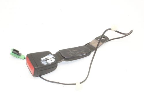 Engate do cinto Engate do cinto SKODA FABIA III (NJ3) 1.2 TSI (90 hp) 39852331 39852331