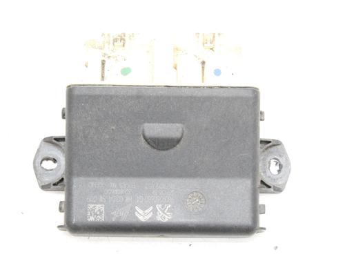 Used Electronic module Electronic module PEUGEOT 3008 II SUV (MC_, MR_, MJ_, M4_) 1.2 THP/ PureTech 130 (MRHNSM, MRHNSU, MRHNSJ, MRHNYW,... (131 hp) 39838482 39838482
