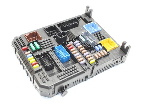 Used Fuse box Fuse box PEUGEOT 2008 II (UD_, US_, UY_, UJ_, UR_, UC_) e-2008 (UKZKXZ) (136 hp) 39797369 39797369