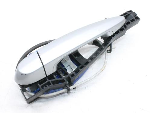 Venstre bagtil udvendigt håndtag Venstre bagtil udvendigt håndtag BMW 1 (F20) 118 d (143 hp) 39854668 39854668