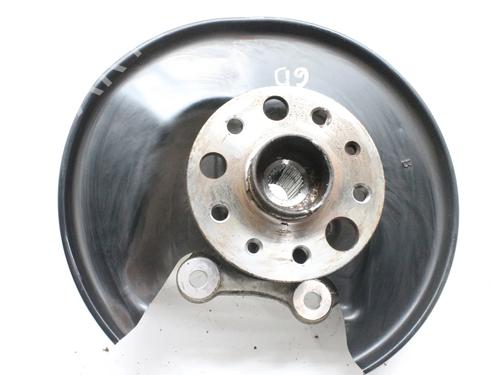 Used Right rear steering knuckle Right rear steering knuckle TOYOTA bZ4X (_EAM1_) EV (YEAM15) (218 hp) 39768909 39768909
