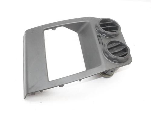 Used Air vent Air vent LAND ROVER DISCOVERY IV (L319) 3.0 TD 4x4 (245 hp) 39796209 39796209
