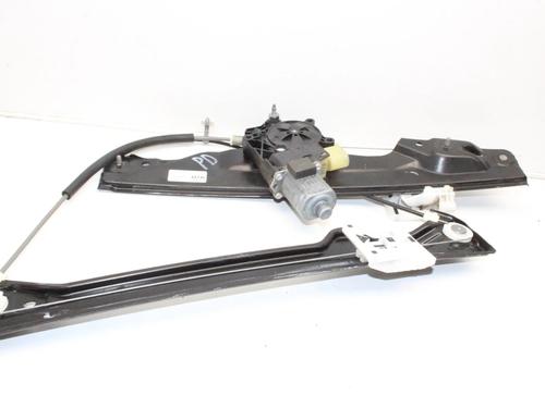 Rudehejsemekanisme Højre foran Rudehejsemekanisme Højre foran MINI MINI COUNTRYMAN (F60) Cooper S (192 hp) 39866419 39866419