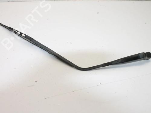 Używane Ramię wycieraczki tylnej szyby Ramię wycieraczki tylnej szyby TOYOTA LAND CRUISER 90 (_J9_) 3.0 D-4D 4WD (KDJ90_, KDJ95_, KDJ90W, KDJ95W) (163 hp) 39822191 39822191