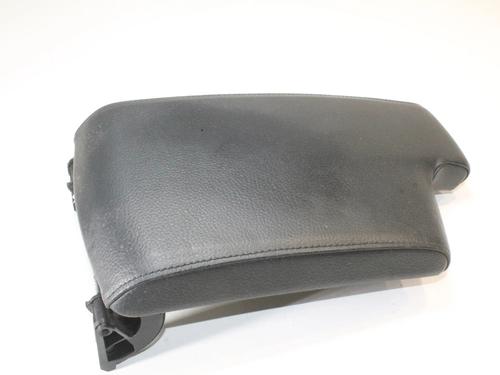 Used Armrest / Center console Armrest / Center console BMW 3 (E90) 318 d (143 hp) 39832245 39832245