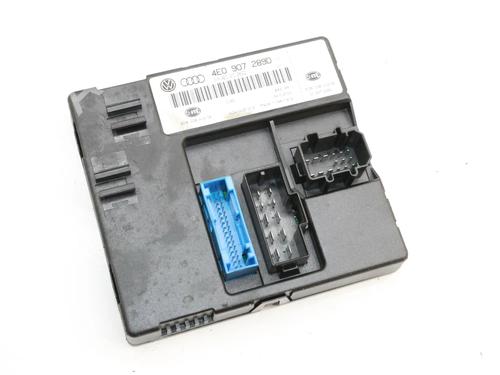 Used Control unit Control unit AUDI A8 D3 (4E2, 4E8) S8 quattro (441 hp) 39831506 39831506