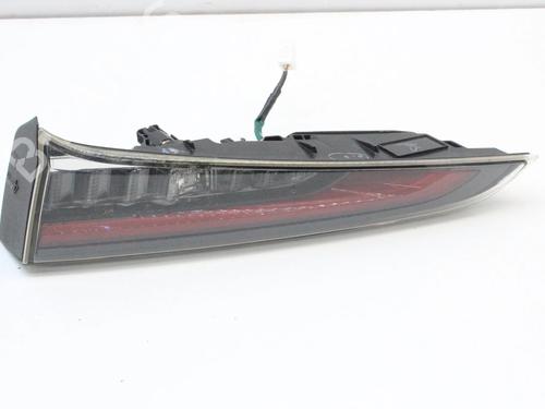 Used Right tailgate light Right tailgate light TOYOTA COROLLA Hatchback (_E21_, _EA1_, _EH1_) 1.8 Hybrid (ZWE211, ZWE219) (122 hp) 39870486 39870486