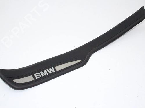Venstre sidekjole Venstre sidekjole BMW 3 Touring (E91) 325 d (197 hp) 39773962 39773962
