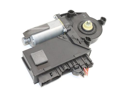Used Right rear window motor Right rear window motor VW PHAETON (3D1, 3D2, 3D3, 3D4, 3D6, 3D7, 3D8, 3D9) 3.0 V6 TDI 4motion (240 hp) 39801676 39801676