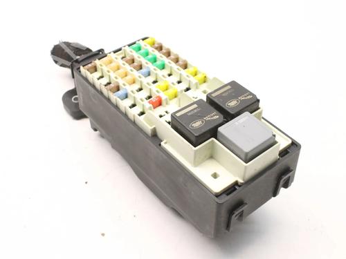 Fuse box JAGUAR XE (X760) 2.0 | BP39873746E1 - Image 2