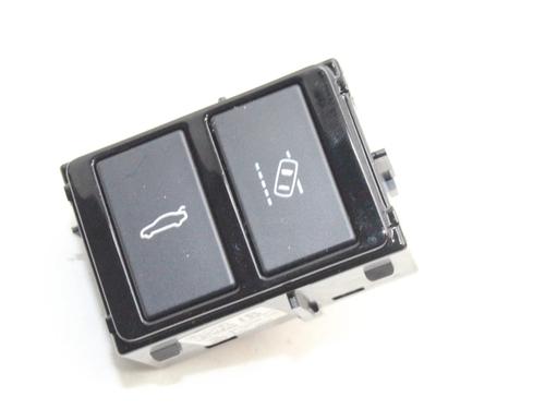 switch-jaguar-xf-ii-x260-2015-39775183 main image