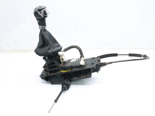 Used Gear lever Gear lever MINI MINI COUNTRYMAN (R60) Cooper SD ALL4 (143 hp) 39813835 39813835