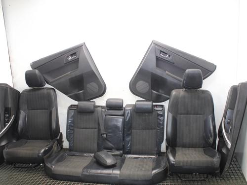 Conjunto de bancos Conjunto de bancos TOYOTA AURIS Estate (_E18_) 1.8 Hybrid (ZWE186_, ZWE186R, ZWE186H) (136 hp) 39783091 39783091