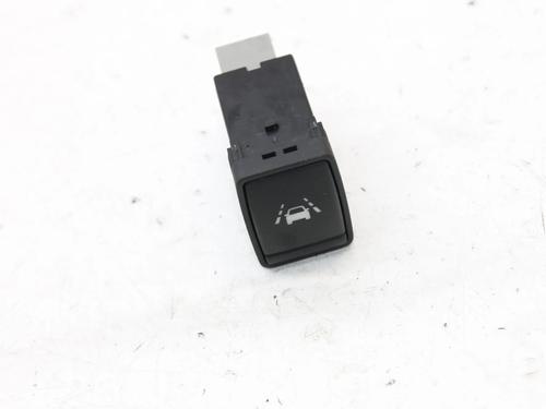 switch-nissan-qashqai-ii-j11-j11_-2013-39778396 main image