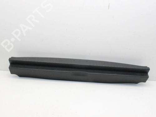 Used Tailgate trim Tailgate trim RENAULT CAPTUR I (J5_, H5_) 1.5 dCi 90 (J5N4, J5M5, J5MW, J5M6, J5AL, J5AJ) (90 hp) 40462302 40462302