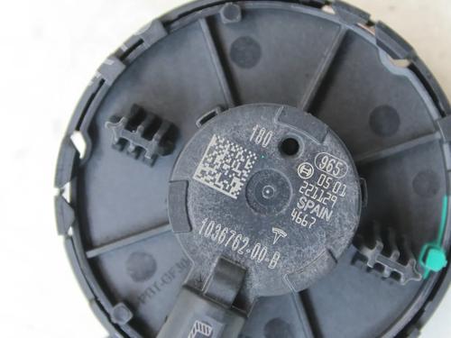 Electronic sensor TESLA MODEL Y (5YJY) EV Rear-Wheel Drive | BP39812028M84 - Image 3