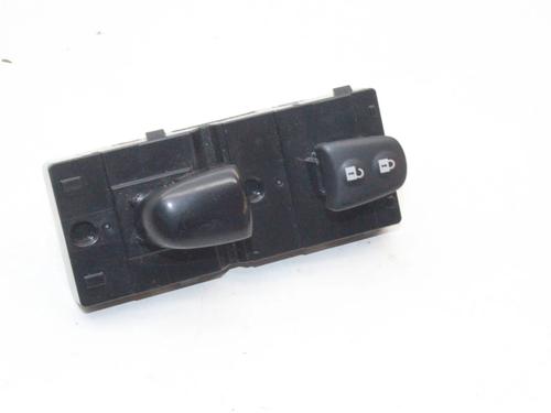switch-nissan-qashqai-ii-j11-j11_-2013-39768873 main image