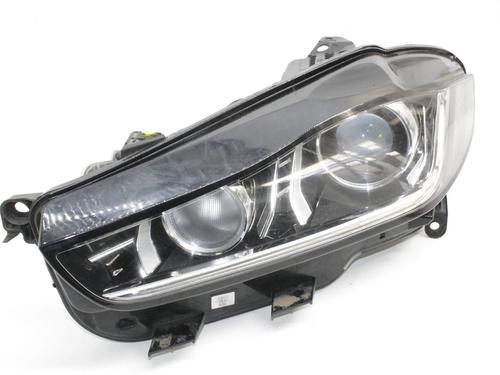 left-headlight-jaguar-xe-x760-2015-39780986 main image