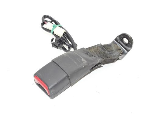 Sikkerhetsbelte-spenne Sikkerhetsbelte-spenne SUZUKI SX4 S-Cross (JY) 1.4 Hybrid (Mild Hybrid) (AKK 414) (129 hp) 39822829 39822829
