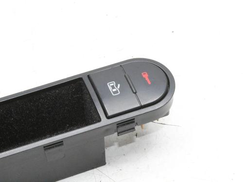 Switch AUDI TT (8N3) 1.8 T quattro | BP39784848I30 - Image 2