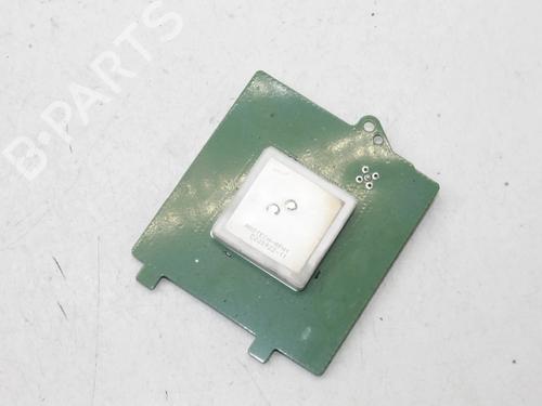 Used Antenna/Base Antenna/Base TESLA MODEL Y (5YJY) EV Rear-Wheel Drive (299 hp) 39860720 39860720