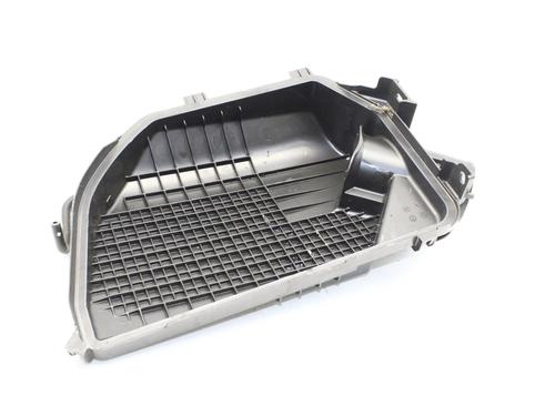 Used Air filter box Air filter box SUZUKI SX4 S-Cross (JY) 1.4 Hybrid (Mild Hybrid) (AKK 414) (129 hp) 39787586 39787586