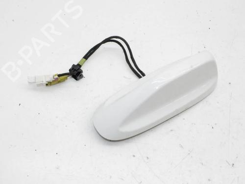 Used Antenna/Base Antenna/Base JEEP CHEROKEE (KL) 2.0 CRD 4x4 (170 hp) 39869650 39869650
