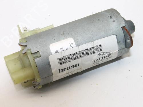 electronic-module-jaguar-xf-i-x250-2008-2009-2010-2011-2012-2013-2014-2015-39786645 main image