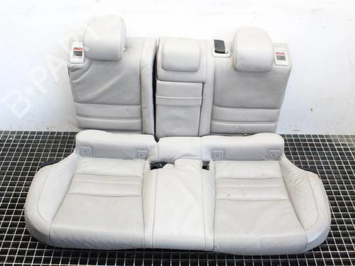 Asientos traseiros Asientos traseiros LEXUS IS III (_E3_) 300h (AVE30_, AVE30R) (223 hp) 39877521 39877521
