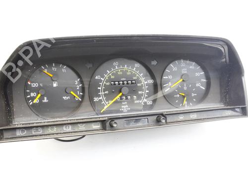 Used Instrument cluster Instrument cluster MERCEDES-BENZ 190 (W201) D 2.5 (201.126) (94 hp) 39852872 39852872