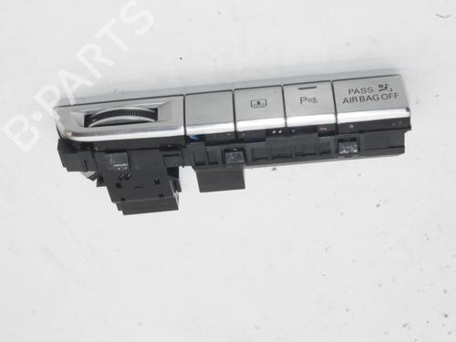 Used Switch Switch AUDI A8 D4 (4H2, 4H8, 4HC, 4HL) 3.0 TDI quattro (250 hp) 39863900 39863900